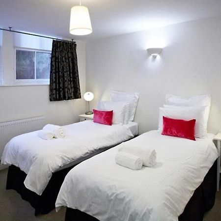 The Courtyard Apartments No.9 บาธ ภายนอก รูปภาพ